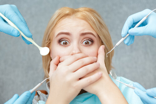 img-blog-woman-dental-phobia